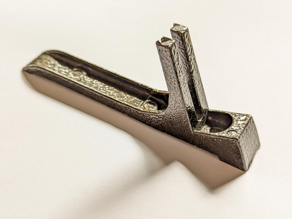 Embase pour plaque 135